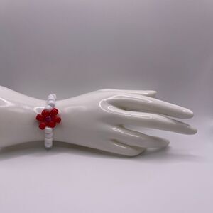 Handmade Women's Red Flower Beaded Friendship Bracelet